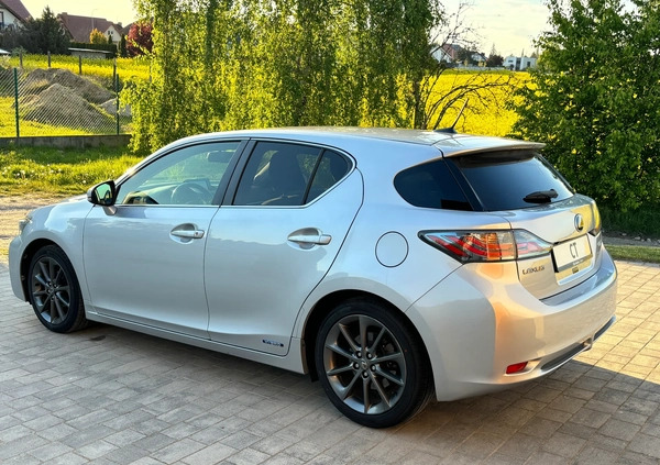 Lexus CT cena 43500 przebieg: 230000, rok produkcji 2011 z Poznań małe 232